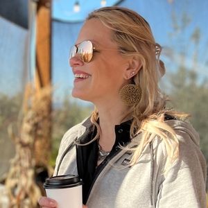 Meet your Posher, Christy